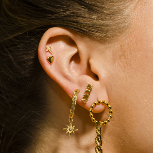 AMOUR & HEART Symbol โ Romantic Statement 2-Pair Stud Earrings in Gold.