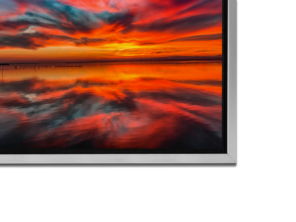 Floating Frame Silver/Black