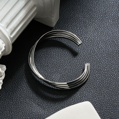 LIVIA Silver (White Gold): Geometric Lines Bracelet