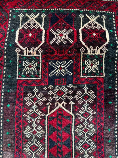 Antique Baluch Saddlebag | 1' 8" x 3' 9"