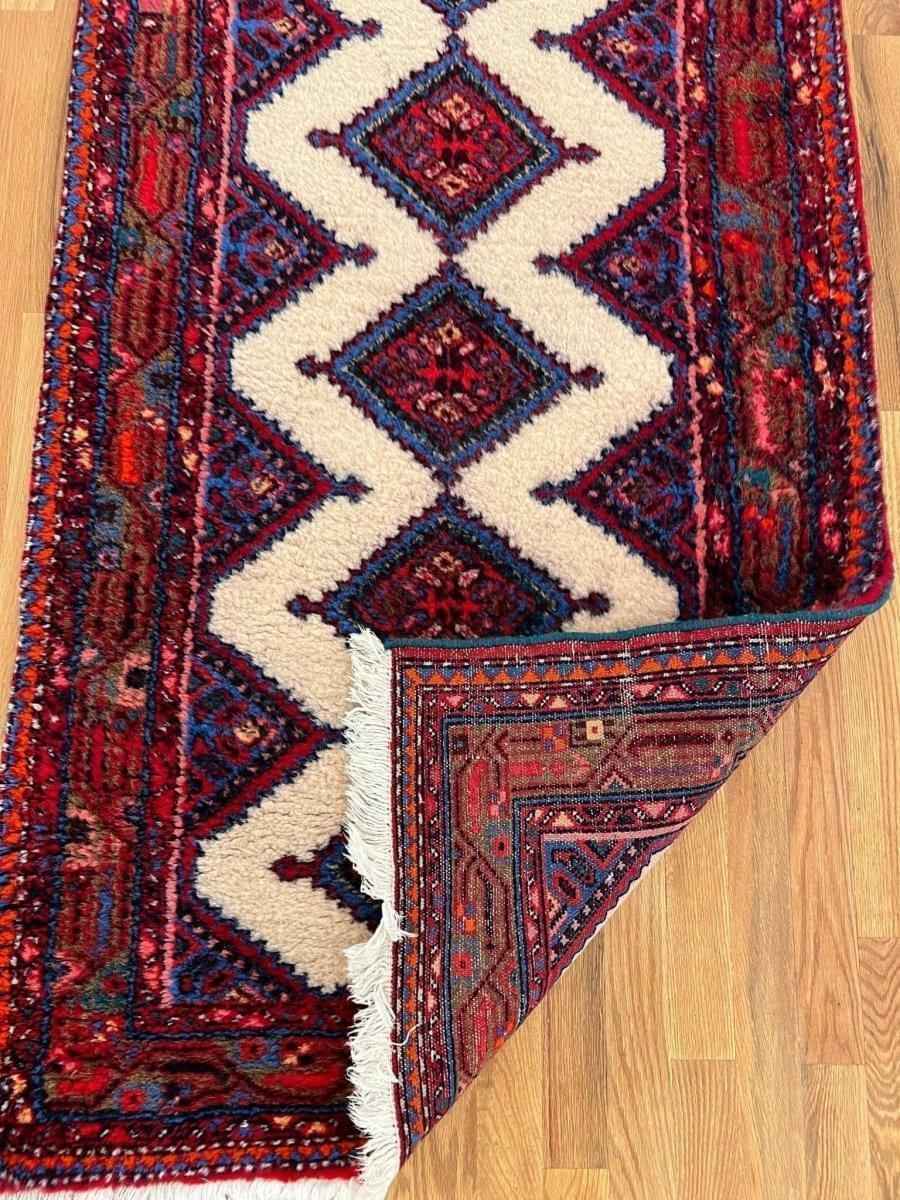 Asadabad | 16' 2" x 2' 8"