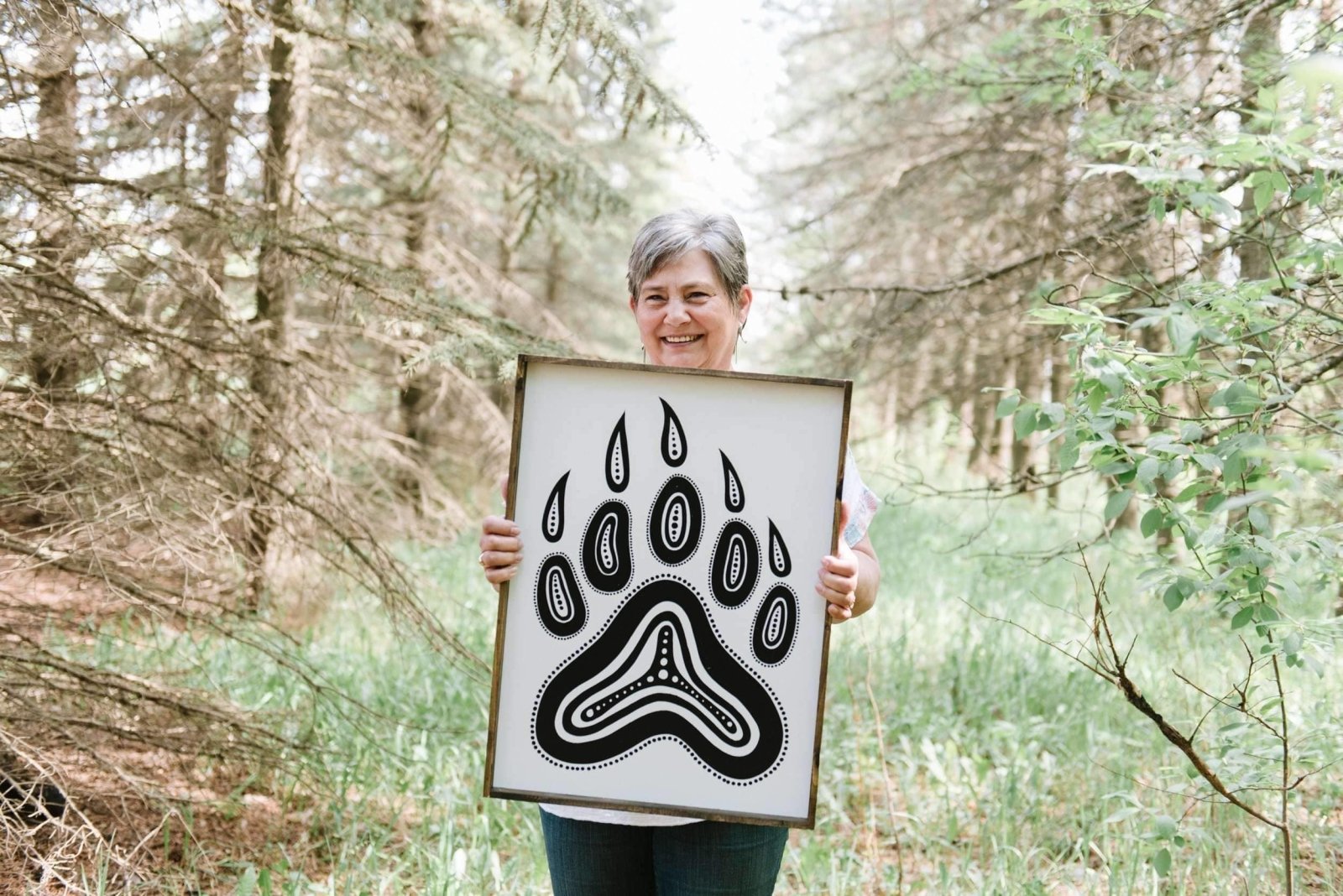 Bear Paw Symbol Wood Sign - AURABAGS SHOP