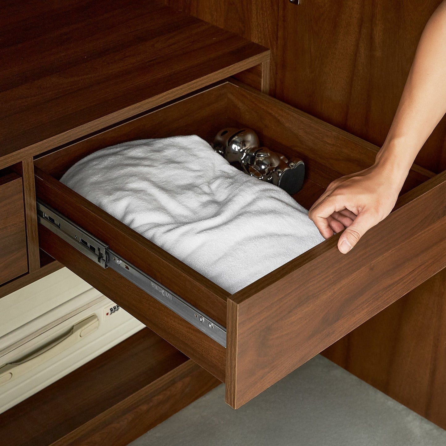 Hobro 301 Two-Door Wooden Wardrobe