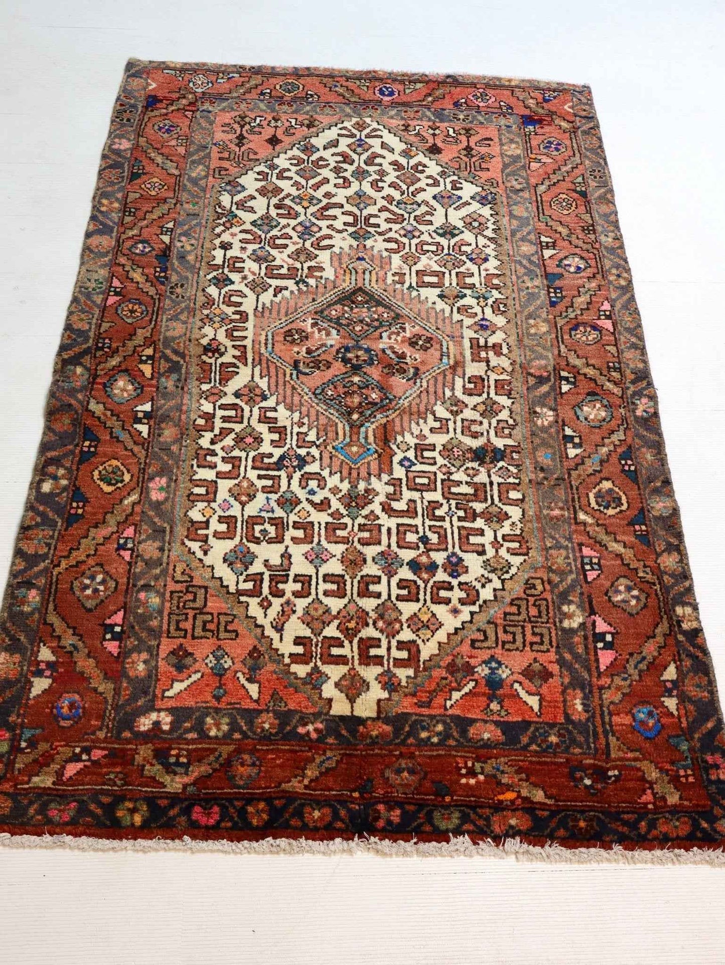 Persian Asadabad Rug | 3' 3” x 5' 5"