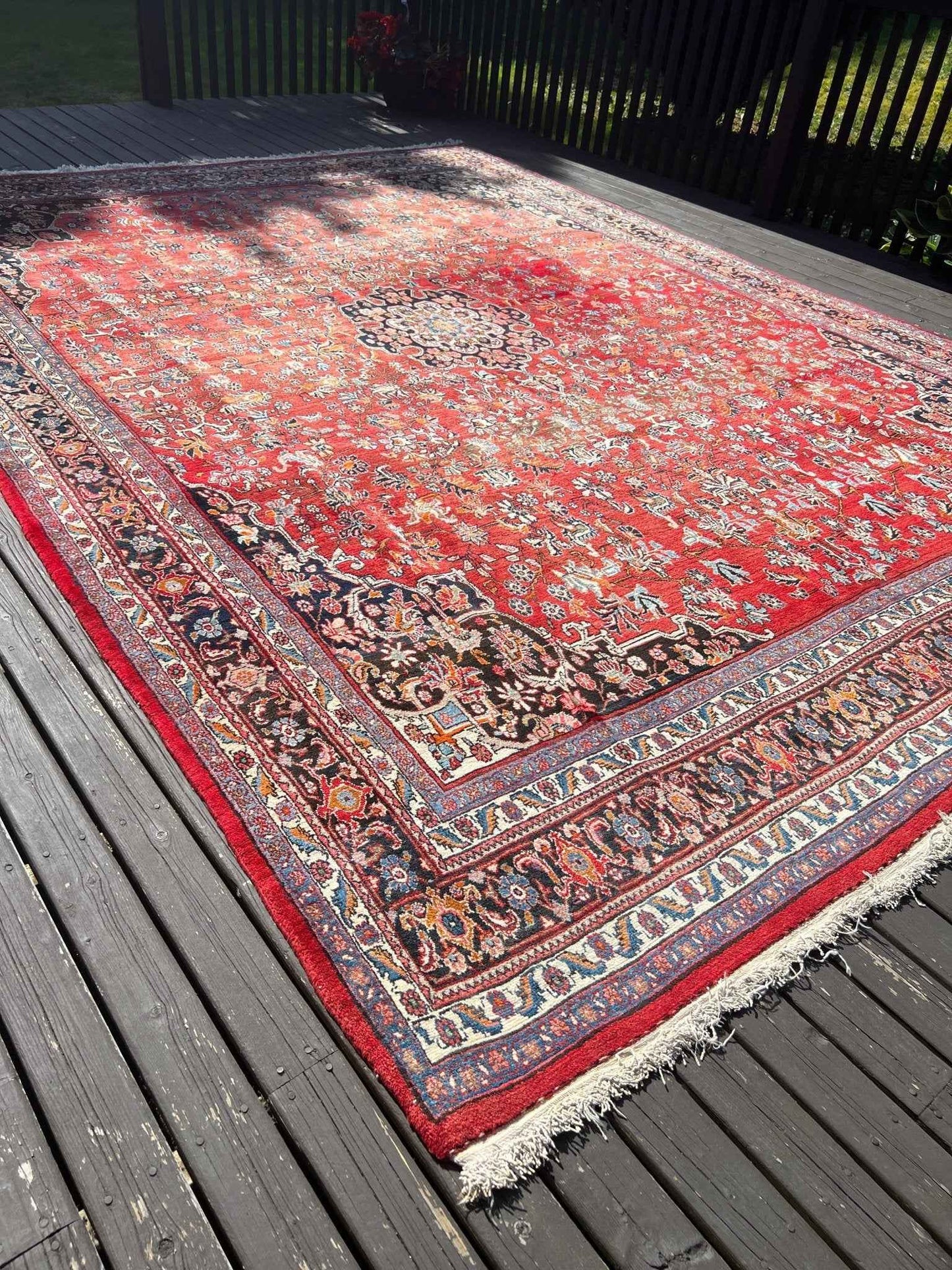 Persian Bidjar Rug | 8' 11" x 12' 2"