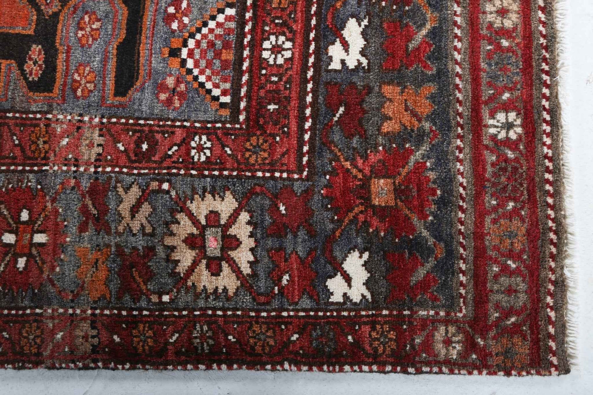 Persian Hamadan Rug | 4' 3" x 6' 8"