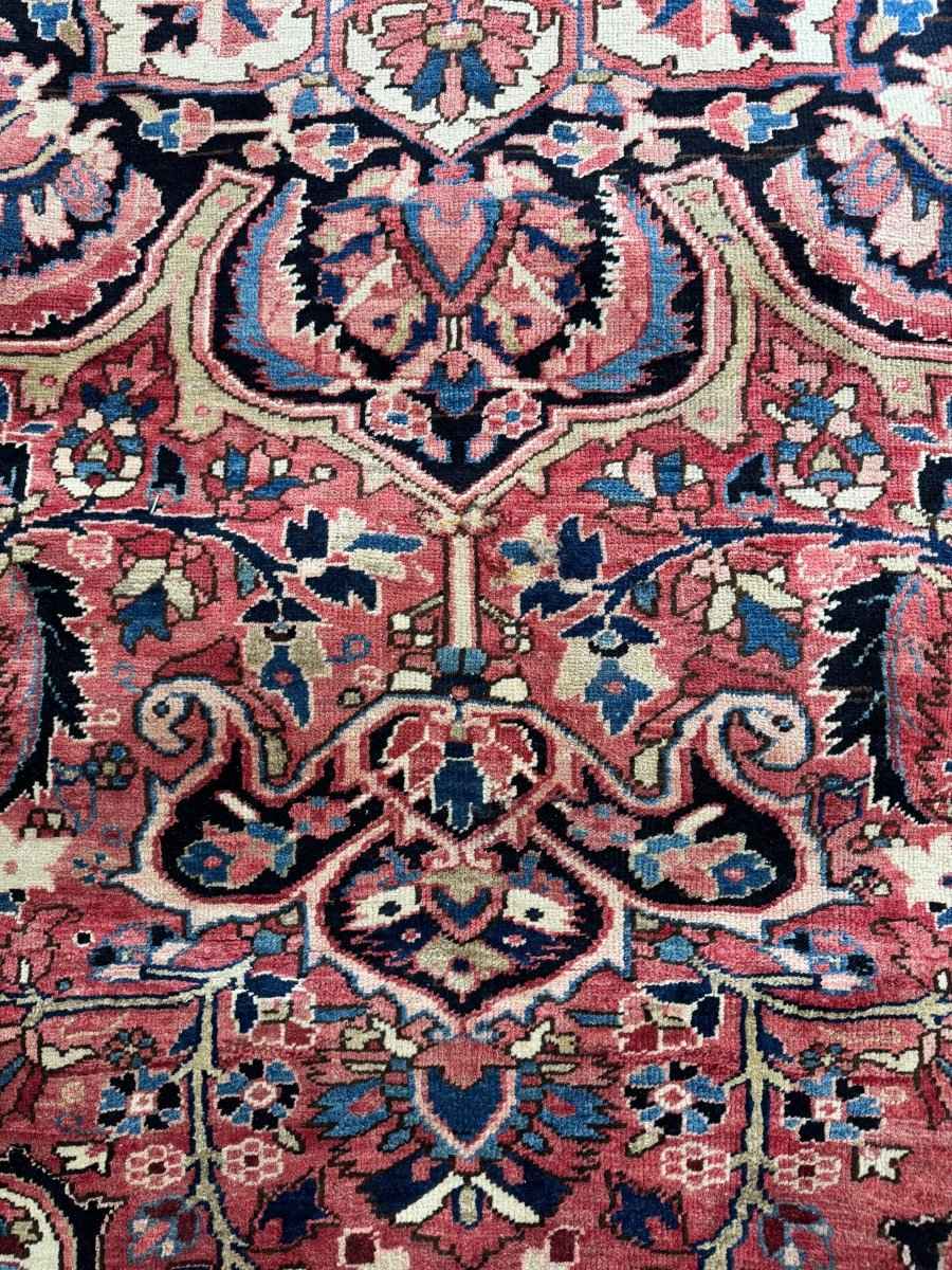 Persian Heriz Rug | 10' 7" x 13' 7"