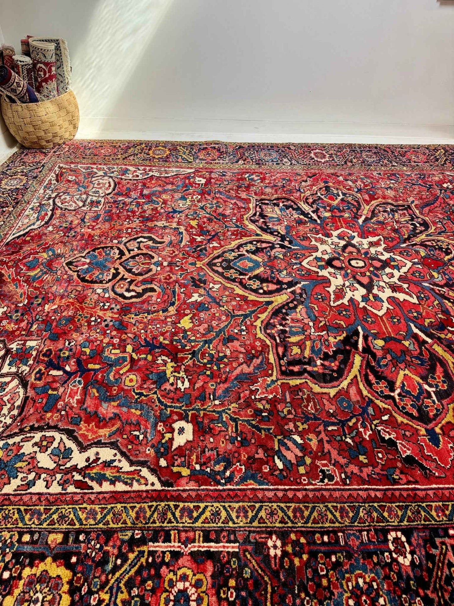Persian Heriz Rug | 10' x 13' 2"
