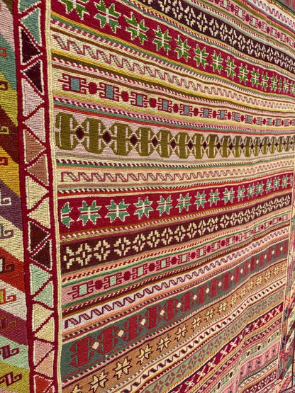 Persian Rah Rah Suzani Kilim | 4' x 6' 9"