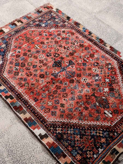 Persian Shiraz Rug | 3' 6” x 5' 1"