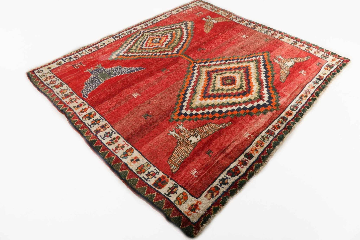 Persian Shiraz Rug | 5' 11" x 6' 9"