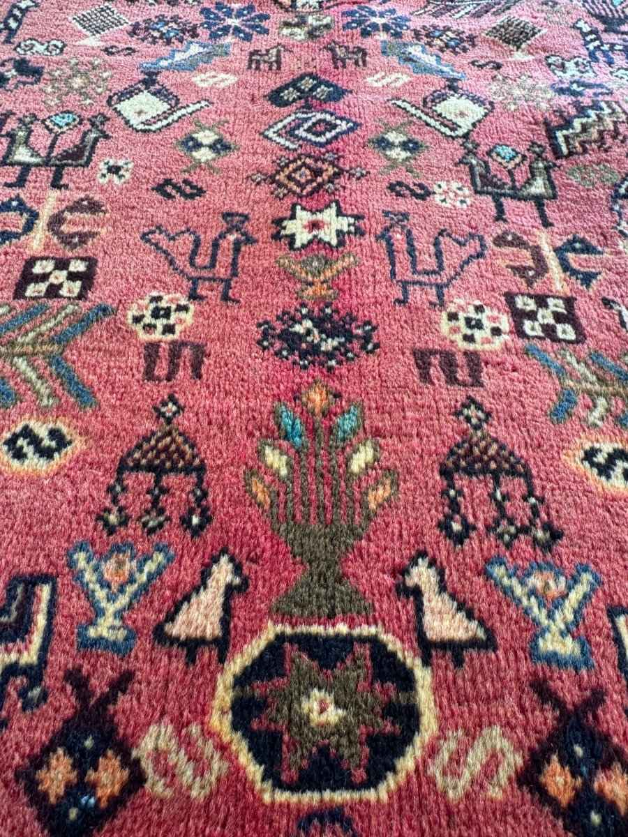 Persian Shiraz Rug | 6' 8" x 10' 1"