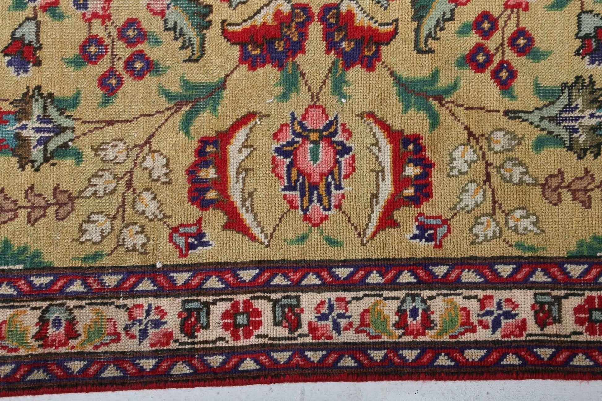 Persian Tabriz Rug | 7' 5" x 10' 8"