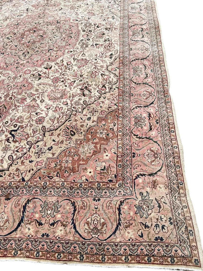 Turkish Vintage Rug - 12 x 8
