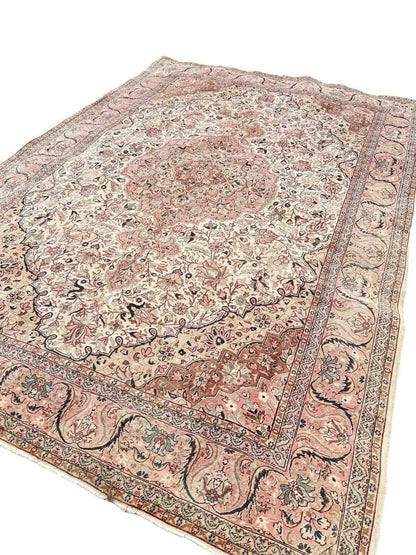 Turkish Vintage Rug - 12 x 8