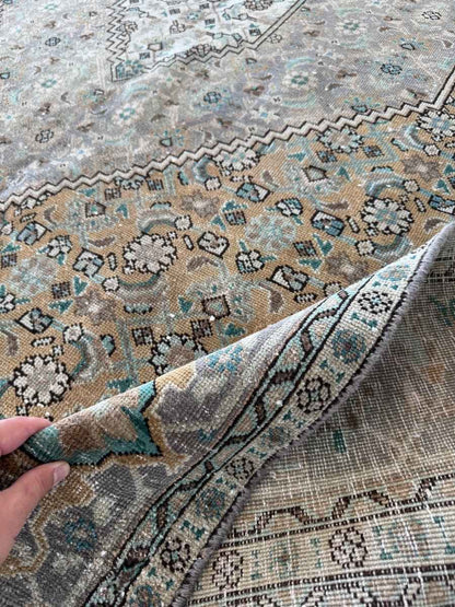 Vintage Ardabil Rug | 6' 11"	x 9' 5"