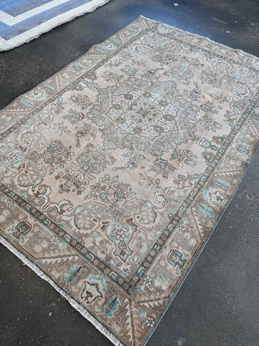 Vintage Tabriz Rug | 6' 1" x 8' 11"